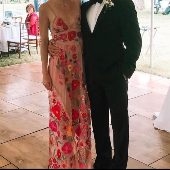 Kaylee Maxi Dress - Picture 2 of 8